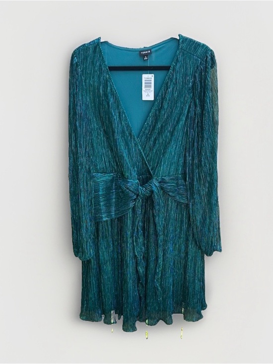 torrid Dresses & Skirts - Torrid Emerald Silver Glitter Plisse Wrap Mini Dress Plus Size 3 3X 22-24 New